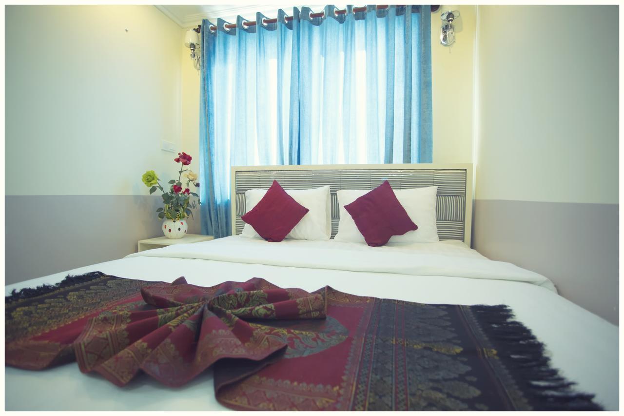 Raksmey Suo Hotel Phnom Penh Exterior foto