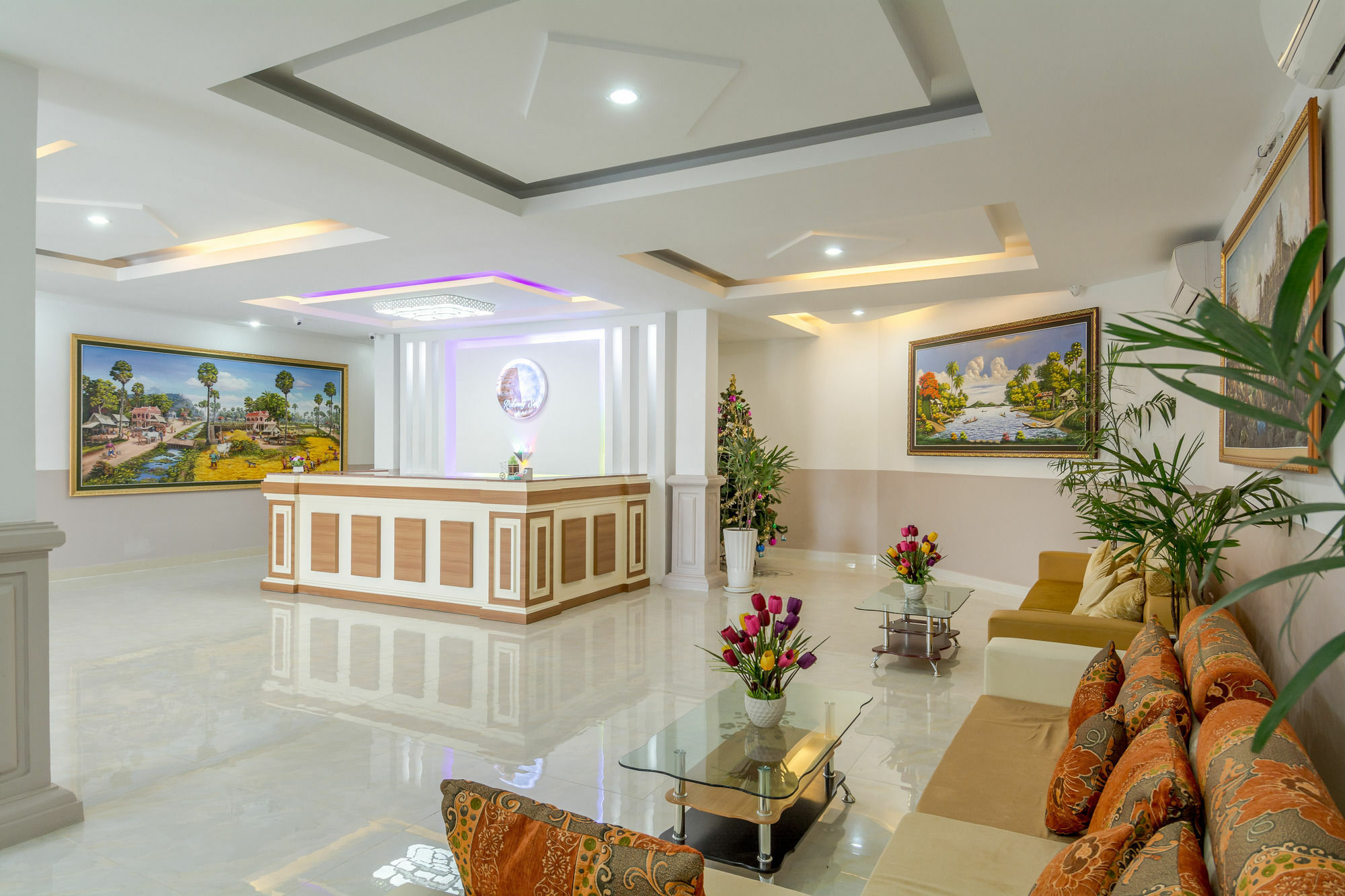 Raksmey Suo Hotel Phnom Penh Exterior foto